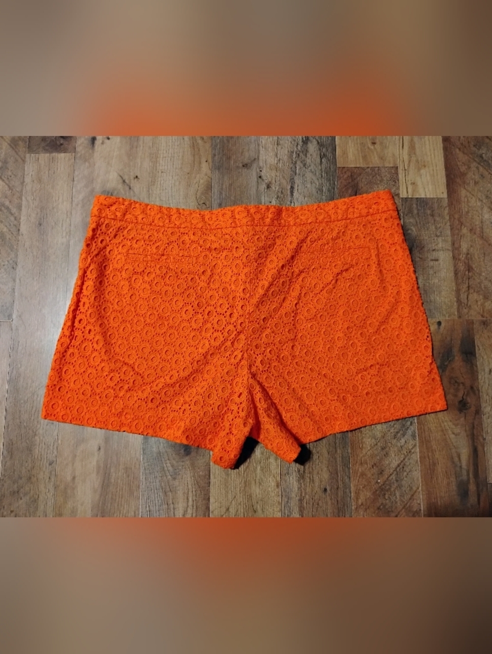 Crown & Ivy Bright Orange Eyelet High-Waist Shorts Women's Size: 16 - Picture 3 of 3